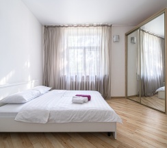 Апартаменты c 1 комнатой с красивым видом из окна в Апартаменты BelaTravel по адресу: Свердлова, 19