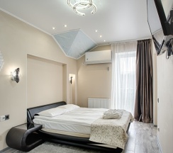 Двухместные апартаменты 15 с видом на парк двуспальная кровать в Exclusive Hotel&Apartments