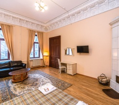 Улучшенный семейный номер Комфорт с двуспальной кроватью в Inn 6 line