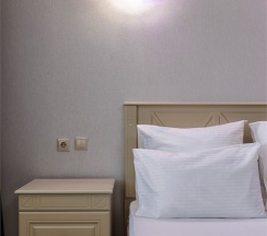 Полулюкс с диваном и лоджией 2 этаж (3) в Береза