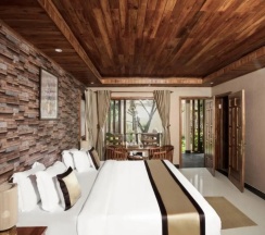 Номер Семейный V Deluxe в Golden Topaz Resort