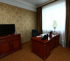 Номер полулюкс бизнес в Ваш отель