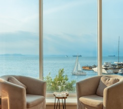 Sea view apartments - Family suite (Ванна с панорамным видом на море и камин. Размещение до 5 гостей), Станюковича 48/5 в Vvo apartments group