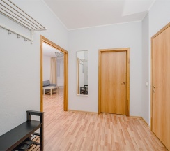 Улучшенная квартира ул. 8 Марта 190 с отдельной спальней в Rooms-Eкб