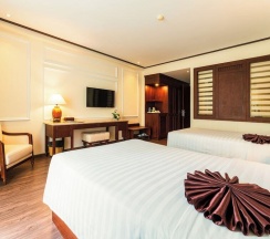 Двухместный номер Deluxe с видом на город двуспальная кровать в Tran Vien Dong Hotel