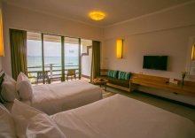 Номер Premier с балконом и seafront в Rayong Resort