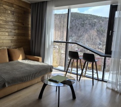 Студия Superior с красивым видом из окна в Baikal Hill Residence