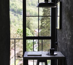 Дом в Black Box Apartment