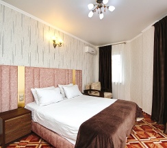 Люкс двухкомнатный с балконом в Castro