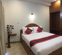 Двухместный номер Standard двуспальная кровать в Maesot Siri Hotel