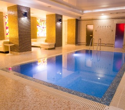 Junior Suite (полулюкс) с кроватью «KING SIZE» в Бардин