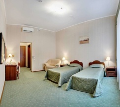 Трёхместный номер Comfort c 1 комнатой в Сова