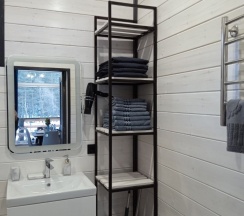 Четырёхместный коттедж с красивым видом из окна в Sabr