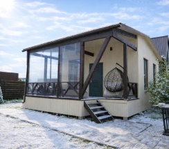 Лев на Апероле с индивидуальной костровой зоной (оснащение дома, стоимость банного чана и бани см. Подробнее) в Pavlove Village