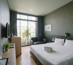 Люкс с видом на море в The Arbern Hostel x Bistro