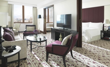Номер Люкс Four Seasons Экзекьютив с видом на Кремль Кинг в Four Seasons Hotel Moscow