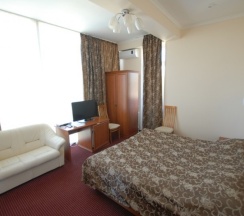 Двухкомнатный "Люкс" с балконом в Аллес