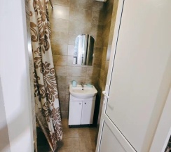 2-местный 1-комнатный номер стандарт эконом с 1 двуспальной кроватью в Гравитация