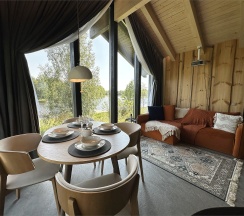 Лодж 3 с бесплатной сауной + Безлимитное посещение ЕлятыПарка в ЕлятыЛодж