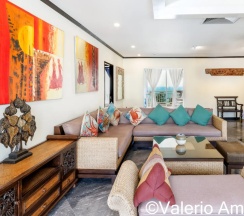 Трёхместный номер Standard с балконом и с красивым видом из окна в Апартаменты OMNIA  Phuket - Waterfront Karon