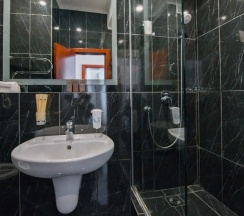 Двухместный полулюкс двуспальная кровать в Казахстан