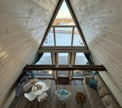 Дом A-frame в Над Рекой