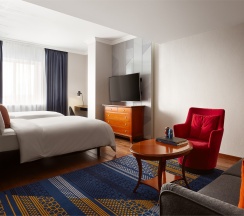 Люкс с двумя кроватями и видом на город в Renartiss Isaakiy St. Petersburg hotel