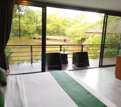 Двухместный номер Deluxe с балконом двуспальная кровать в The Touch Green Naiyang Hotel & Fitness