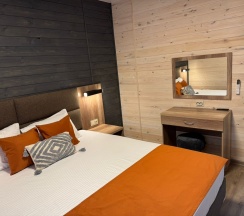 1. Коттедж семейный в Дубки