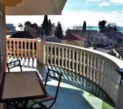 Четырехместный номер с балконом в Десятка