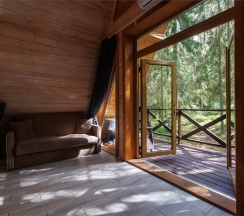 Глэмпинг: Экодом с террасой в лесной зоне в Пасторское озеро