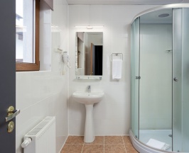 Шале 28 Стандарт с балконом (две раздельные кровати) в Шале 28