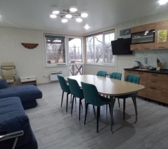 Дом №1 у воды в Мёд