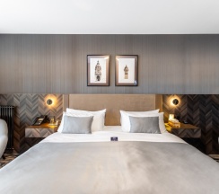 Люкс Президентский с балконом и с красивым видом из окна в Владикавказ