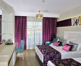 Номер Deluxe с частичным видом на море в Azura Deluxe Resort & Spa