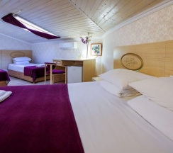 Семейный мансардный номер в Galla