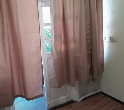 Стандартный семейный номер с 1 двуспальной и 2 односпальными кроватями в Ghouse