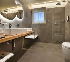 Четырёхместный семейный номер Standard с балконом в Hotel Sporting - Family Hospitality