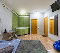 Улучшенный двухместный номер с джакузи в Madison