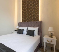 Двухместный номер Standard с видом на город двуспальная кровать в Modern Luxury Hotel
