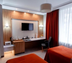 Двухместный люкс с видом на город двуспальная кровать в MILDOM PREMIUM HOTEL