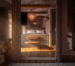 Люкс с кедровой бочкой в Villa Mr. Pinky