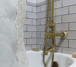 Двухместный люкс Супер двуспальная кровать в Пестово подворье