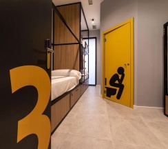 Четырёхместный номер Standard в Petit Hostel La Latina - Adults Only