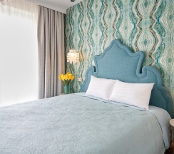 Люкс с балконом (гостиная и спальня) в Hills Polyana hotel&SPA