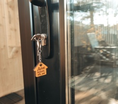 Коттедж с красивым видом из окна в Seven Lodge