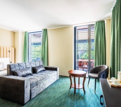 Номер Deluxe с красивым видом из окна в Hotel River Inn