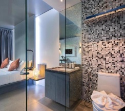 Двухместный номер Standard с балконом двуспальная кровать в Kamala Resotel