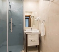 Двухместный номер Standard (2 отдельные кровати) в Kaspi boutique hotel