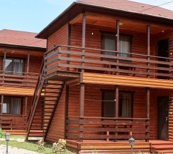 Улучшенный домик на троих в блоке В на первом этаже в Алые паруса